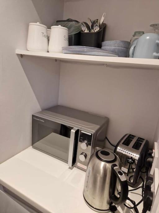 Room On Heath Park Кардиф Екстериор снимка