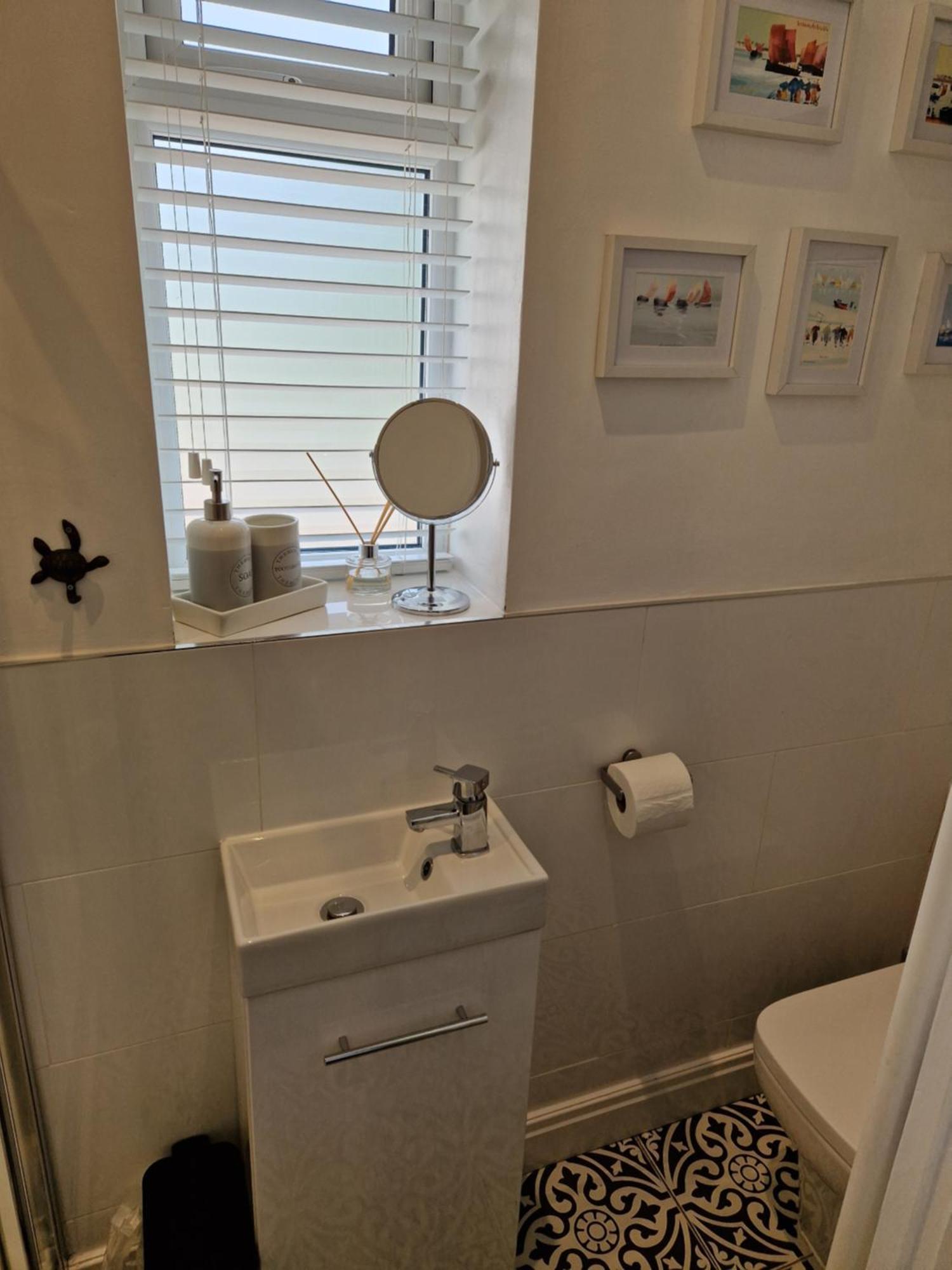 Room On Heath Park Кардиф Екстериор снимка
